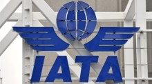 das Logo der International Air Transport Association (IATA) in Genf. Foto: epa/Martial Trezzini