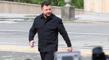 Volodymyr Zelenskyy trifft zum Gipfel der Europäischen Politischen Gemeinschaft in Jerewan ein. Im Mittelpunkt stehen Sicherheit, Wirtschaft und Energie in Europa. Foto: epa/Hayk Baghdasaryan