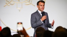 Emmanuel Macron hält im Élysée-Palast eine Rede zum zehnjährigen Bestehen der Technologie- und Start-up-Messe VivaTech. Foto: epa/Sarah Meyssonnier/pool