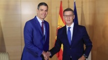 PP-Parteichef Feijoo und der amtierende Premierminister Sanchez treffen sich in Madrid. Foto: epa/Zipi Aragon