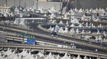 Blick auf das Zeltlager in Mina zum Beginn der Hadsch 2025 in Mekka mit über einer Million Pilgern. Foto: epa/Stringer