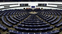 Blick in den Plenarsaal während einer Debatte über den "Internationalen Tag der Kinderrechte" im Europäischen Parlament in Straßburg. Foto: epa/Ronald Wittek