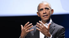 Ex-US-Präsident Barack Obama spricht bei der Town Hall Veranstaltung der Obama Foundation. Foto: epa/Philip Davali