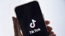 Das TikTok-Logo wird in Los Angeles angezeigt. Foto: epa/Caroline Brehman