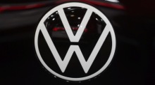 Das Logo von Volkswagen. Foto: epa/Toms Kalnins