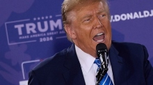 Der republikanische Präsident Donald J. Trump spricht während seines Commit in Las Vegas. Foto: EPA-EFE/Allison Dinner
