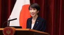 Die japanische Premierministerin Takaichi Sanae spricht während einer Pressekonferenz in der offiziellen Residenz des Premierministers in Tokio. Foto: epa/Rodrigo Reyes Marin