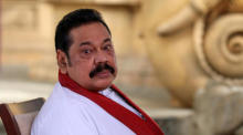 Der srilankische Premierminister Mahinda Rajapaksa tritt zurück. CHAMILA KARUNARATHNE