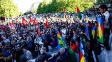 Protest von kaledonischen Aktivisten in Paris. Foto: epa/Mohammed Badra