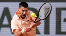 Grand Slam/ATP-Tour - French Open, Einzel, Männer, 3. Runde, Djokovic (Serbien) - Fonseca (Brasilien). Novak Djokovic in Aktion. Foto: Christophe Ena/Ap/dpa