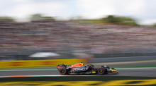 Formel-1-Weltmeisterschaft, Grand Prix von Italien, 1. Freies Training: Max Verstappen aus den Niederlanden vom Team Red Bull steuert sein Auto auf der Rennstrecke. Foto: Antonio Calanni/Ap/dpa
