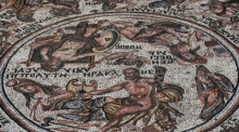 Auf diesem von der syrischen Nachrichtenagentur SANA zur Verfügung gestellten Bild ist Teil eines Mosaiks aus der Römerzeit zu sehen. Foto: -/Sana/dpa