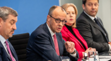 Vertreter der Koalition äußern sich nach dem Koalitionsausschuss bei einer Pressekonferenz in Berlin. Foto: dpa/Michael Kappeler