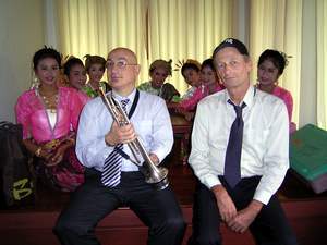 Der amerikanische Trompeter Fabio Morgera (links) trat mit Thomas Reimer (rechts) im Jazz Pit auf. 