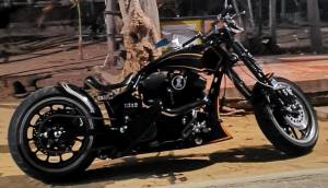 Harley-Custom-Bike mit Springer-Gabel und 1200er-Buell-Motor