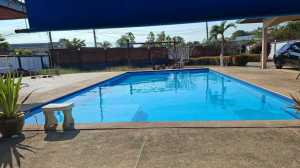 1 Zimmer am Pool Ruhig bei Freunden
