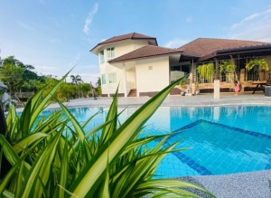 Pool Villa Ban Amphur, Na Jomtien zu verkaufen oder vermieten ca. 15 min von Pattaya