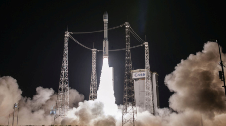 Die Rakete mit Chinas Marsrover Tianwen-1 wird nach dem Start in Wenchang, Provinz Hainan, China, gesehen. Archivfoto: epa/STR