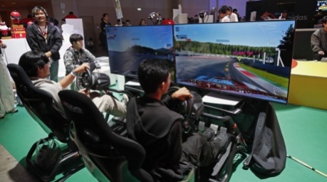 Gaming zählt zu den wichtigsten Wachstumstreibern der thailändischen Medien- und Unterhaltungsbranche. Foto: epa/Rungroj Yongrit