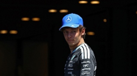 Andrea Kimi Antonelli im Fahrerlager des Red Bull Rings vor dem Formel-1-Grand-Prix von Österreich. Foto: EPA/Anna Szilagyi