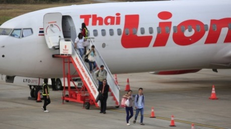 Mehrere thailändische Fluggesellschaften haben wegen stark gestiegener Treibstoffkosten zahlreiche Inlands- und Auslandsflüge gestrichen oder reduziert. Foto: epa/Barbara Walton