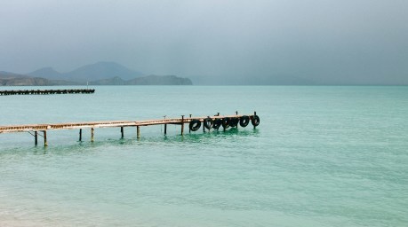 Tropensturm Maysak sorgt in weiten Teilen Thailands für schwere Regenfälle und hohe Wellen. Foto: Klara Kulikova/Unsplash