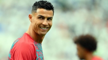 Cristiano Ronaldo beim Aufwärmen vor dem WM-Gruppenspiel Portugals gegen Usbekistan in Houston. Foto: EPA/Sam Wasson