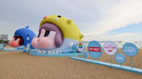 Die überdimensionalen Crybaby-Figuren am Pattaya Beach haben sich zu einem beliebten Fotomotiv für Einheimische und Touristen entwickelt. Foto: Central Pattaya