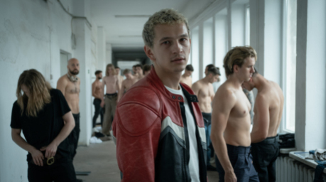 Ignacy Liss als Filip in einer Szene aus der polnischen HBO-Max-Serie „Proud“. Foto: HBO Max/dpa