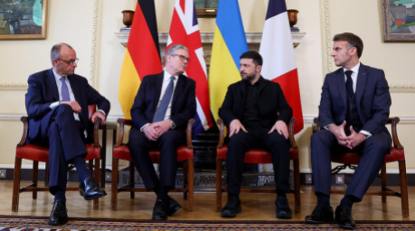 Friedrich Merz, Keir Starmer, Wolodymyr Selenskyj und Emmanuel Macron beraten in London über die Ukraine und europäische Sicherheit aktuell. Foto: dpa