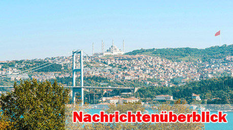 Blick über den Bosporus auf die Hügel Istanbuls mit der imposanten Çamlıca-Moschee, der Bosporus-Brücke und der riesigen türkischen Flagge. Foto: Unsplash/Oskar Kadaksoo