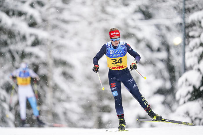 Katharina Hennig aus Deutschland während des 10-km-Freistilrennens der Frauen beim FIS-Langlauf-Weltcup in Lillehammer in Aktion. Foto: epa/Fredrik Varfjell