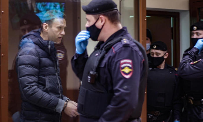 Russlands Oppositionsführer Alexej Nawalny nimmt an einer Anhörung in einem Verleumdungsprozess in Moskau teil. Foto: epa/Babushkinsky District Court Pres