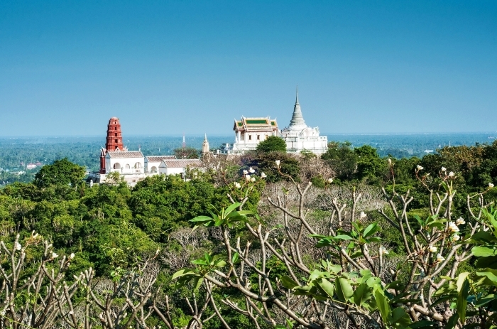 Von Einheimischen wird der Palasthügel kurz Khao Wang genannt. Foto: Tourism Authority of Thailand