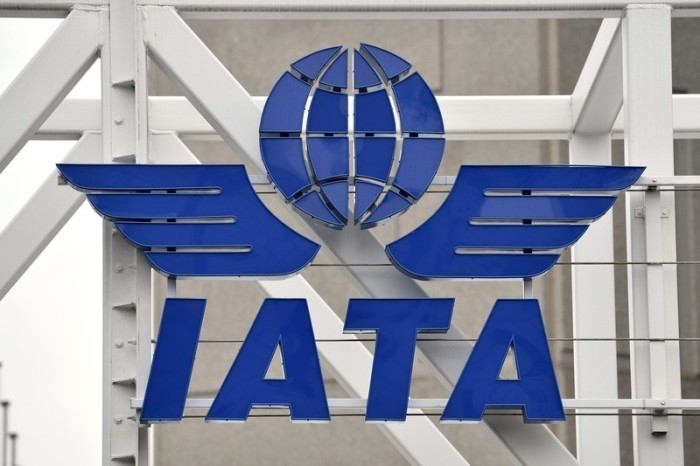 Blick auf das Logo der International Air Transport Association (IATA) während eines IATA Global Media Day in Genf. Foto: epa/Martial Trezzini