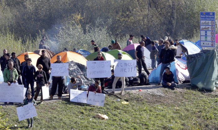 Migranten in Bosnien. Foto: epa/Fehim Demir