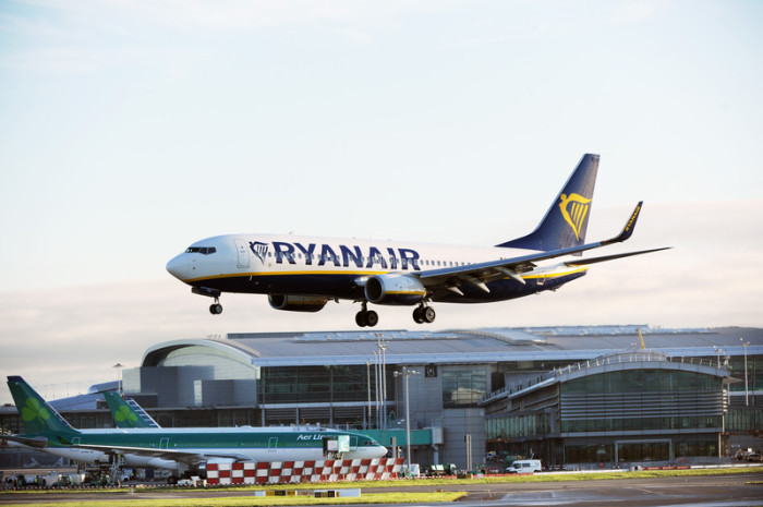 Eine Maschine der irischen Billigfluggesellschaft Ryanair. Foto: epa/Aidan Crawley