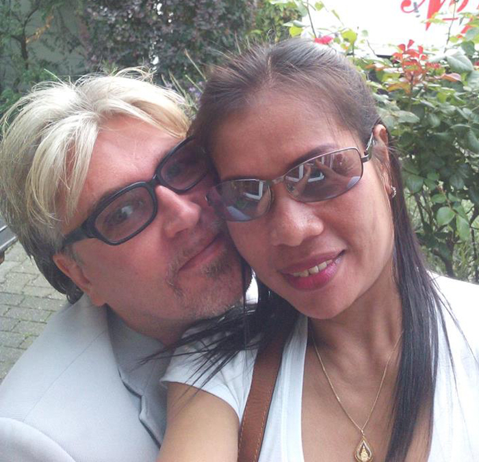 Liebespaar mit Heiratsabsichten: Volker Schwartges mit seiner Thai-Freundin Chariya (39) aus Khon Kaen. 