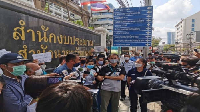 Die thailändische Arbeiterpartei fordert 5.000 Baht für alle. Foto: The Nation