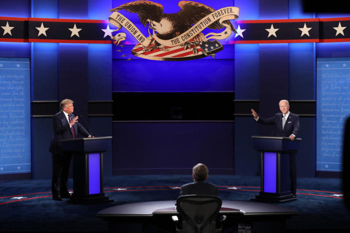 Debatte zur ersten Präsidentschaftswahl 2020 zwischen US-Präsident Donald J. Trump und dem demokratischen Präsidentschaftskandidaten Joe Biden. Foto: epa/Jim Lo Scalzo