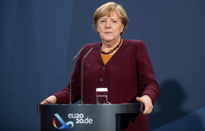 Deutsche Bundeskanzlerin Angela Merkel gibt eine Presseerklärung nach einer Videokonferenz zum EU-Gipfel in Berlin ab. Foto: epa/Andreas Gora