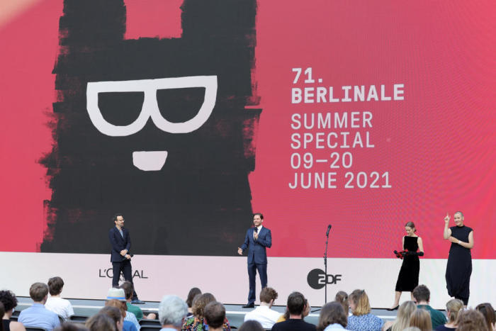 Nächste Tür - Premiere - 71. Berlinale Sommer Special. Foto: epa/Andreas Rentz