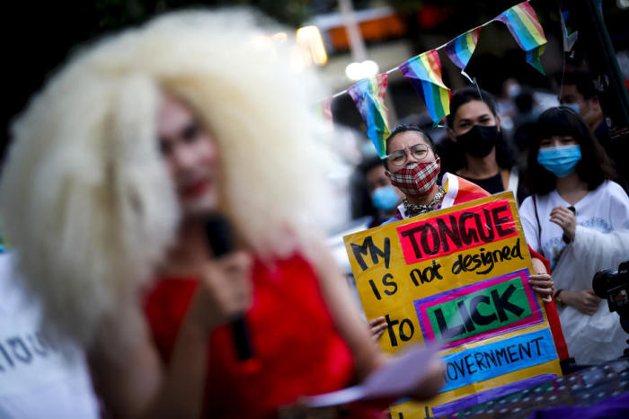 LGBT-Aktivisten demonstrieren in Bangkok. Foto: epa/Diego Azubel