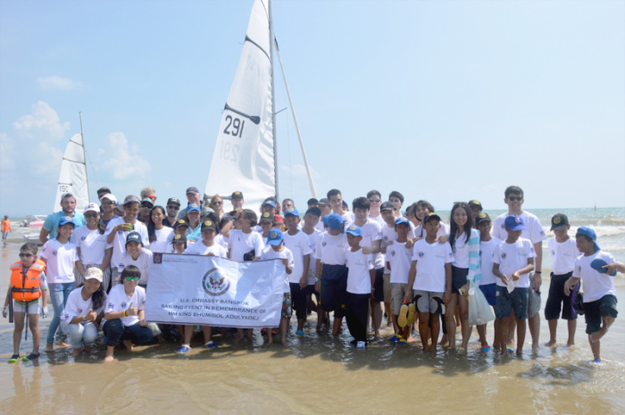 Teambildung und Selbstvertrauen lernten 40 Kinder des Child Protection and Development Programs bei einer zweitägigen Segelfreizeit im Royal Varuna Yacht Club. Fotos: HHNFT