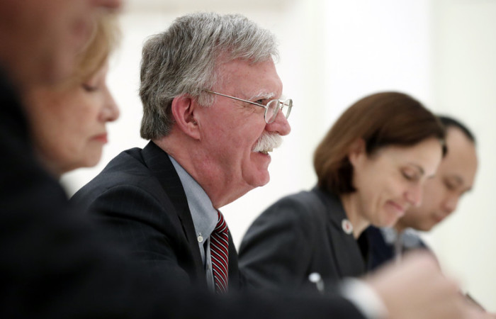 US-Sicherheitsberater John Bolton(2-l.). Foto: epa/Maxim Shipenkov