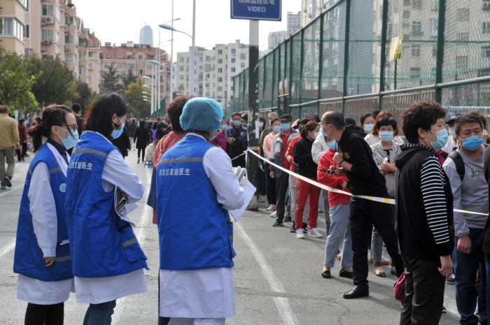 Umfassende Coronavirus-Tests in Qingdao. Foto: epa/Wang Haibin