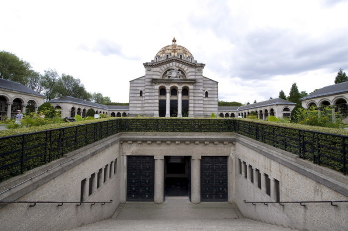 Ansicht des Krematoriums auf dem Friedhof Pere Lachaise, Paris. Foto: epa/Horacio Villalobos
