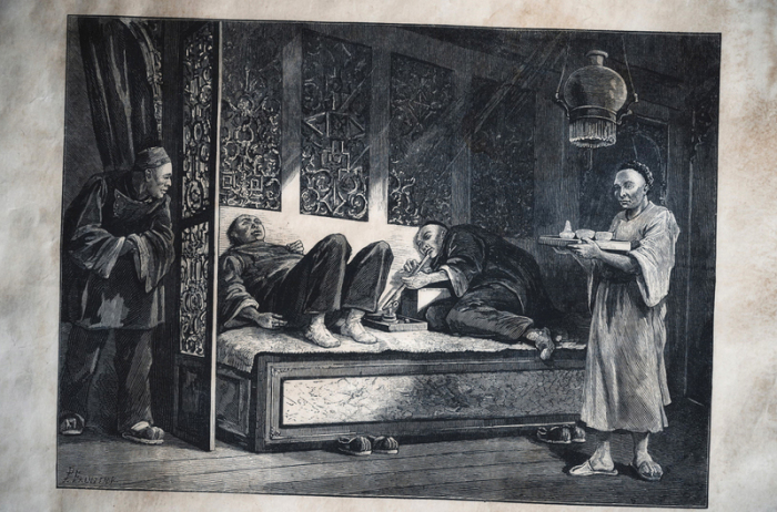 Im 19. Jahrhundert breitete sich Opium auf Betreiben der Kolonialmächte in ganz Asien aus (zeitgenössische Zeichnung) - ein Foto aus 