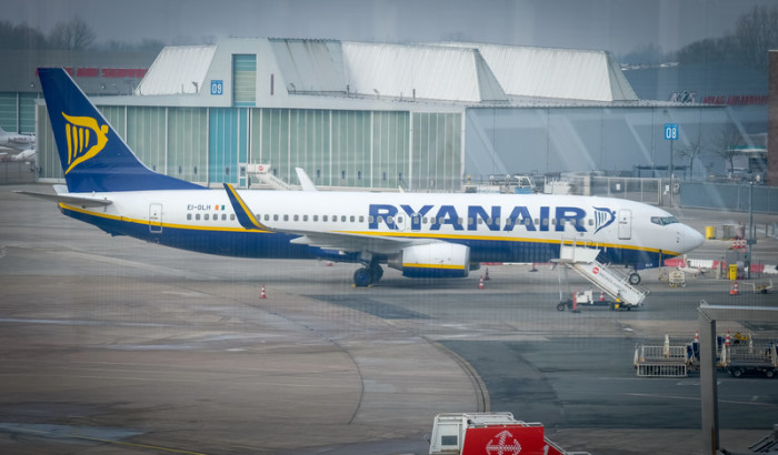 Eine Maschine der Billigfluggesellschaft Ryanair. Foto: epa/Focke Strangmann
