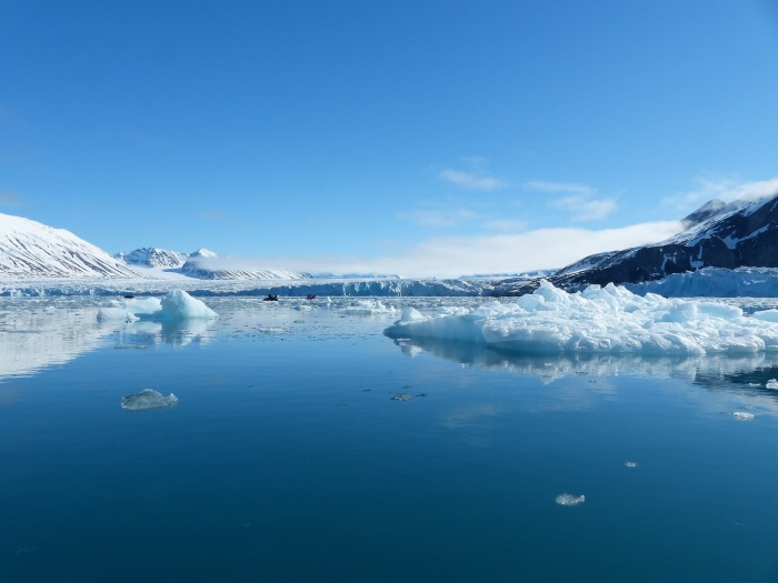 Einsamkeit, schmelzende Eisberge in Spitzbergen, der oberen Nordhalbkugel der Erde. Foto: Pixabay/Martin Fuchs